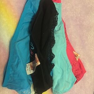 Colorful Lace Trim Panties Set